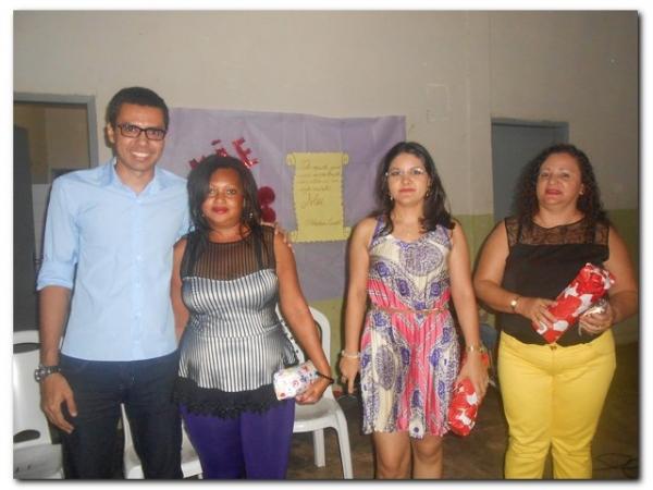 SEMTAC realiza jantar para as Mães do Centro de Convivência - Imagem 41