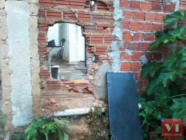 Bando tenta assaltar Banco do Brasil em Valença. Fotos - Imagem 4