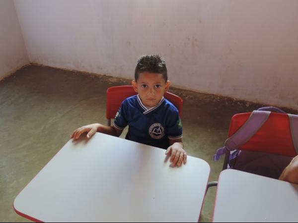 A SEMEC em parceria com a prefeitura Municipal de Barra D’Alcântara iniciaram a entrega de fardamentos escolares para os alunos da rede publica - Imagem 9