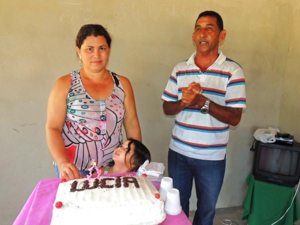 Prefeita Neuma Café prestigia aniversário de Lúcia Maria - Imagem 11