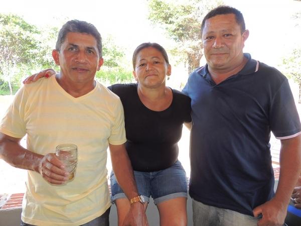 Prefeita Neuma Café prestigia aniversário de Lúcia Maria - Imagem 14