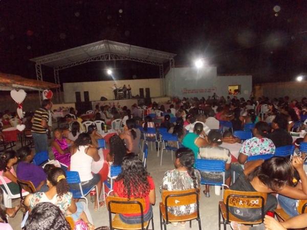 Secretaria municipal de educação promove festa em homenagem as mães - Imagem 4