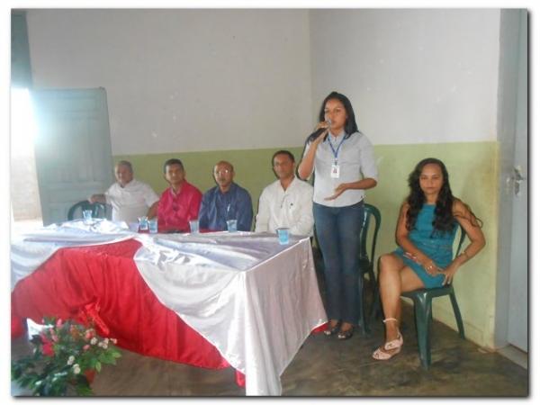 Solenidade de entrega de Certificados dos cursos de Auxiliar de Recursos Humanos, Vendedor, Manicure Pedicure e Salgadeiro  - Imagem 11