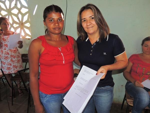 Prefeita Neuma Café participa de reunião em comunidade rural - Imagem 4