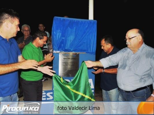 Prefeito de Piracuruca Dr. Raimundo Alves inaugura Arena Esportiva