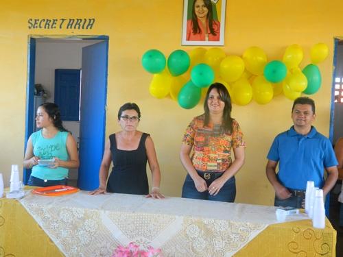 Comunidade Data Veados realizou festa em homenagem ao Dia das Maes - Imagem 1