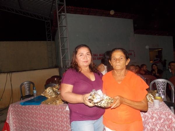 Secretaria municipal de educação promove festa em homenagem as mães - Imagem 8