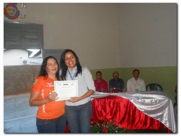 Solenidade de entrega de Certificados dos cursos de Auxiliar de Recursos Humanos, Vendedor, Manicure Pedicure e Salgadeiro  - Imagem 17