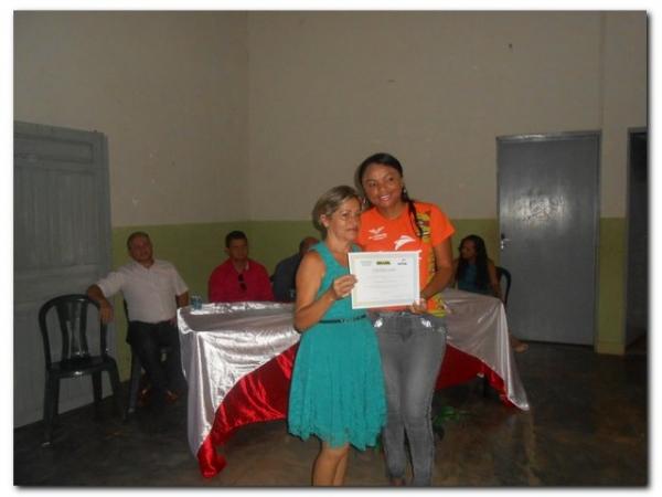 Solenidade de entrega de Certificados dos cursos de Auxiliar de Recursos Humanos, Vendedor, Manicure Pedicure e Salgadeiro  - Imagem 39