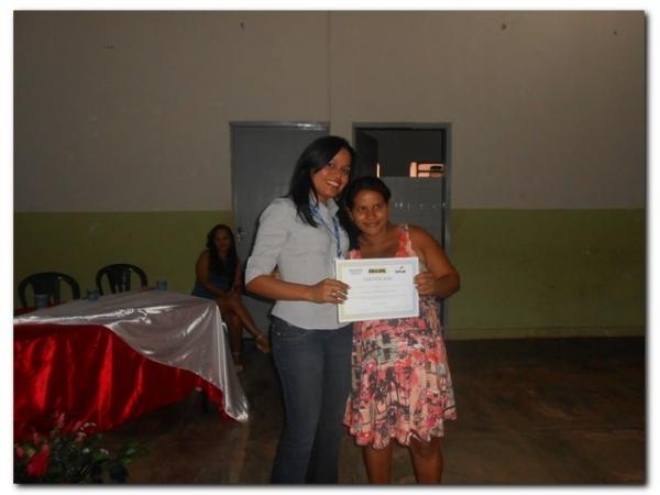 Solenidade de entrega de Certificados dos cursos de Auxiliar de Recursos Humanos, Vendedor, Manicure Pedicure e Salgadeiro  - Imagem 29