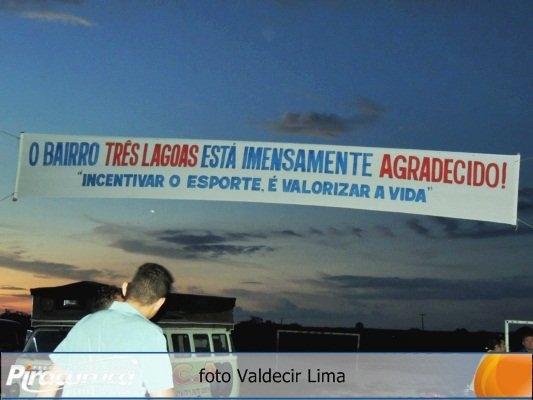 Prefeito de Piracuruca Dr. Raimundo Alves inaugura Arena Esportiva - Imagem 4