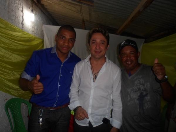 Tom Cleber faz um grande show em Valença - Imagem 1