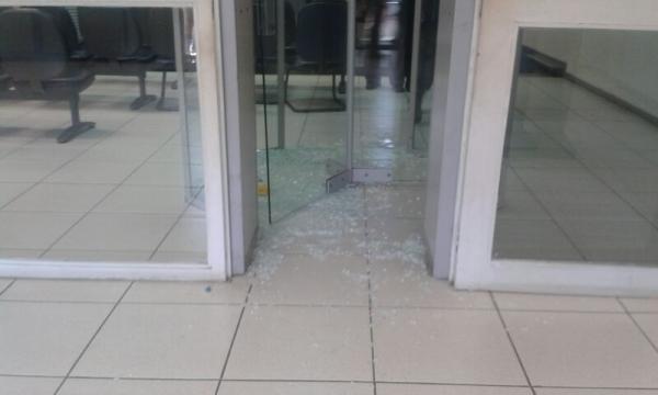 Bandidos fortemente armados assaltam agência do BB de São Miguel do Tapuio