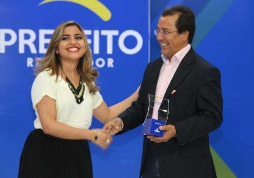 O Prefeito Jonas Moura ganha o prêmio “Prefeito Realizador” - Imagem 2