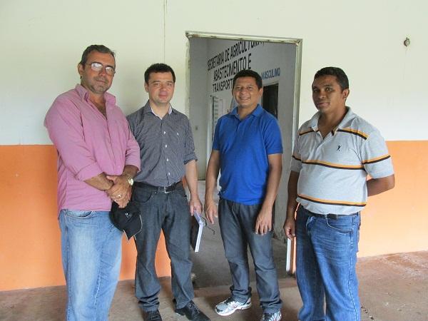 Prefeito Manin Geronço e Vice-Prefeito Raimundo do PT receberam o Gerente do SEBRAE