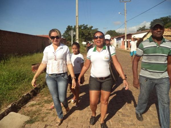 Secretária de Saúde em parceria com as escolas na prevenção contra dengue no Buriti do Castelo - Imagem 13