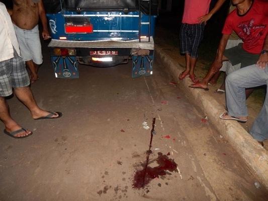 Motociclista bate em traseira de Jipe parado e fica ferido em Ribeiro Gonçalves, fotos - Imagem 3