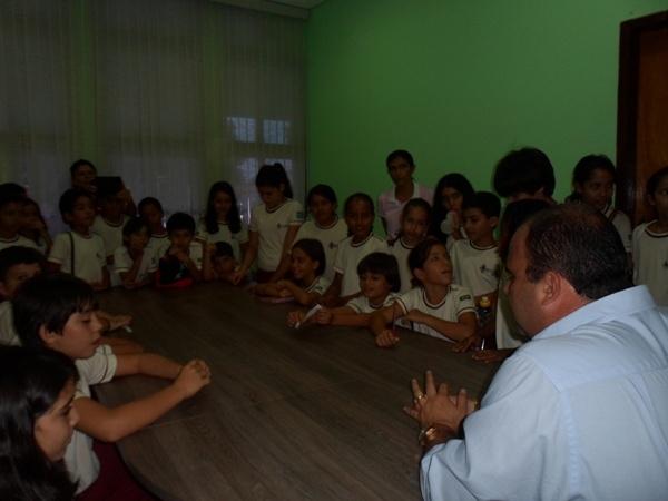 Prefeito Walfredo Filho recebe alunos para falar sobre Administração Municipal - Imagem 5