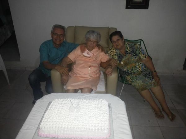Aniversario de 92 Anos de Dona Benizia - Imagem 11