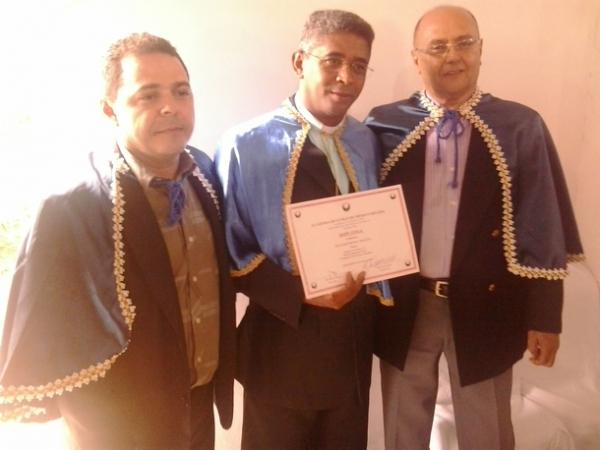 José Teixeira e Padre Rivaldo tornam-se ‘imortais’ na Academia de Letras do Médio Parnaíba - Imagem 6