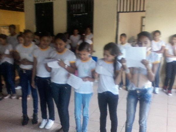 Projeto Drogas, Tô Fora ! Unidade Escolar Roberto José de Santana e Secretaria Municipal de Educação. - Imagem 2