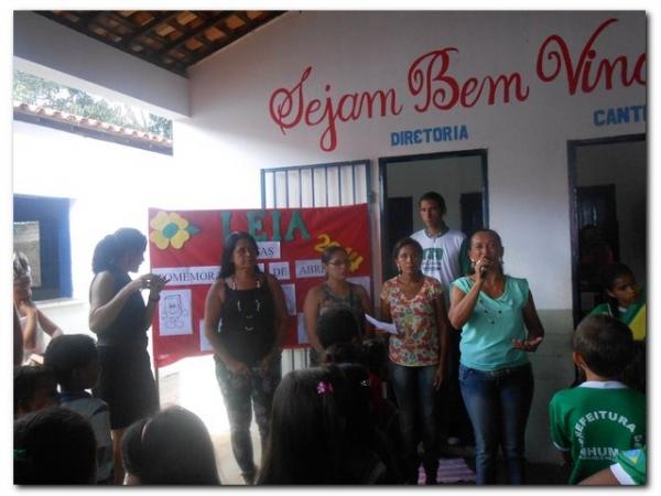 Escola Municipal Tia Nenen Brito comemora Dia do Índio, dia de Tiradentes, dia do Livro e a Páscoa - Imagem 3