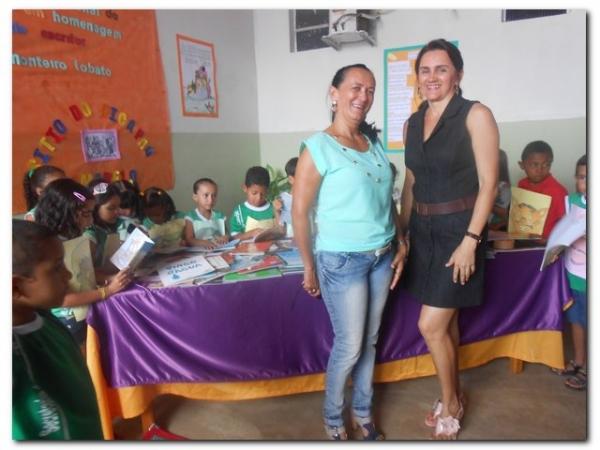 Escola Municipal Tia Nenen Brito comemora Dia do Índio, dia de Tiradentes, dia do Livro e a Páscoa - Imagem 16