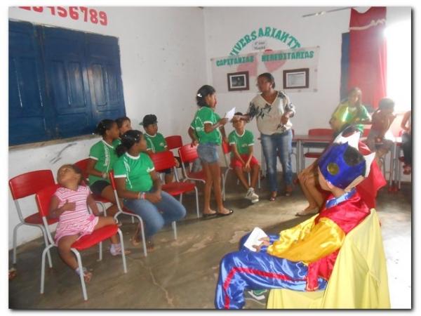 Escola Municipal Tia Nenen Brito comemora Dia do Índio, dia de Tiradentes, dia do Livro e a Páscoa - Imagem 23