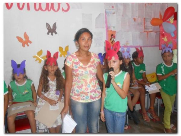 Escola Municipal Tia Nenen Brito comemora Dia do Índio, dia de Tiradentes, dia do Livro e a Páscoa - Imagem 44