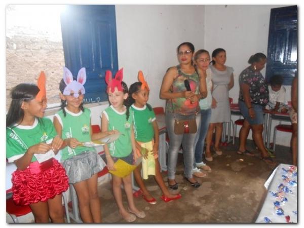 Escola Municipal Tia Nenen Brito comemora Dia do Índio, dia de Tiradentes, dia do Livro e a Páscoa - Imagem 33