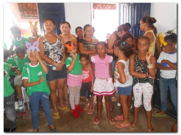 Escola Municipal Tia Nenen Brito comemora Dia do Índio, dia de Tiradentes, dia do Livro e a Páscoa - Imagem 34