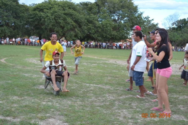 Brincadeira do carro-de-mão animou a festa do trabalhador em Boa Hora - Imagem 8