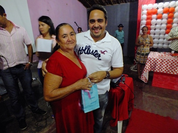 Dom Expedito Lopes antecipa a comemoração do Dia das Mães! Festa com grande Glamour  - Imagem 23