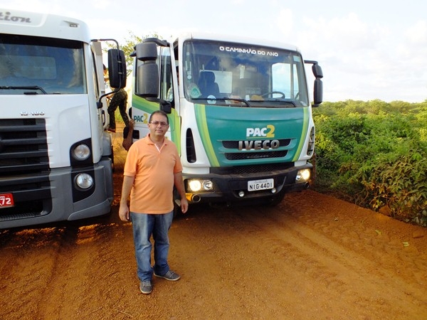 Prefeito Alecxo Belo visita obras de Recuperação de Estradas Rurais - Imagem 14