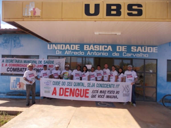 Secretaria de Saúde realiza “Dia D” de combate à dengue nas comunidades Melancias e Serrinha - Imagem 11