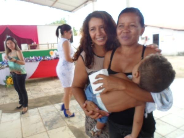 CAPS realiza festa em homenagem as mães em Valença - Imagem 8