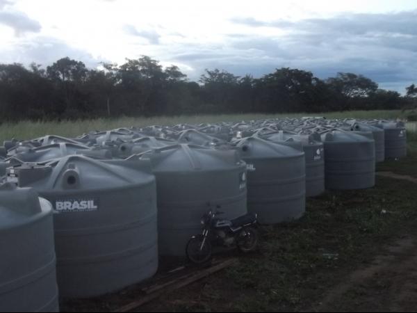 O município de Novo Oriente do Piauí, foi contemplado com 75 cisternas do programa água para todos da CODEVASF. - Imagem 8