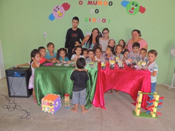 Crianças do Serviço de Convivência e Fortalecimento de Vínculo assistem peças teatrais - Imagem 8