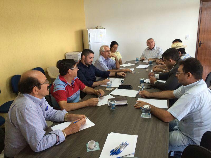 Lukano Sá faz reunião em Picos para discutir o tratamento do Lixo