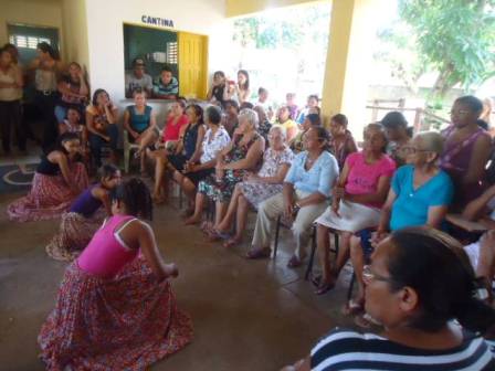 SEC. MUN. DO TRABALHO E ASSISTÊNCIA SOCIAL REALIZA FESTA PARA AS  MÂES 