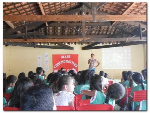  Escola Arlindo Cipriano Leal Comemorou as datas festivas do mês de abril - Imagem 7