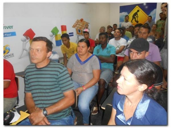 Prefeitura Municipal de Inhuma e ADM em parceria com a Secretaria Estadual de Empreendedorismo beneficiam inhumenses com Curso de Pedreiro - Imagem 10