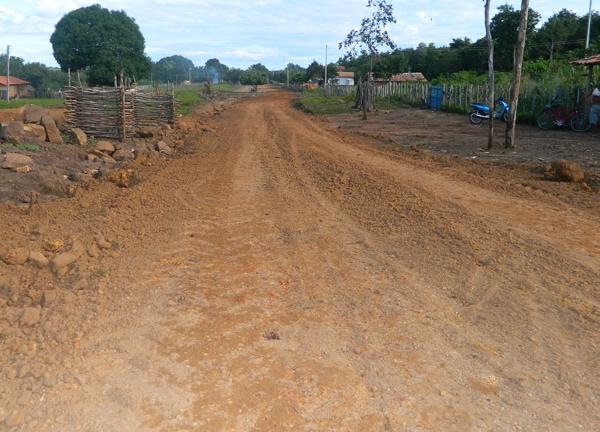 Prefeitura finaliza recuperação de estrada e abastecimento d’água  no Povoado Oiticica - Imagem 3