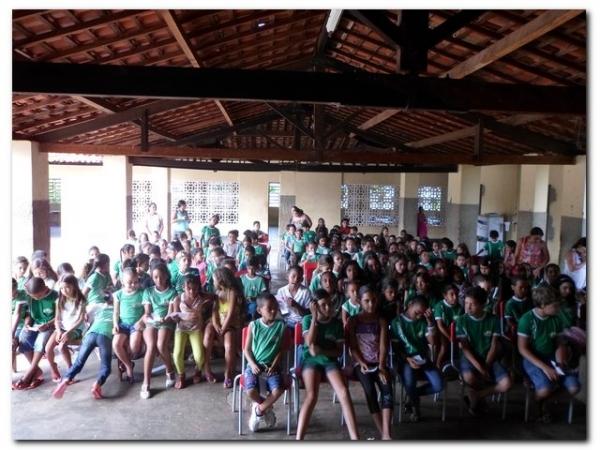  Escola Arlindo Cipriano Leal Comemorou as datas festivas do mês de abril - Imagem 2