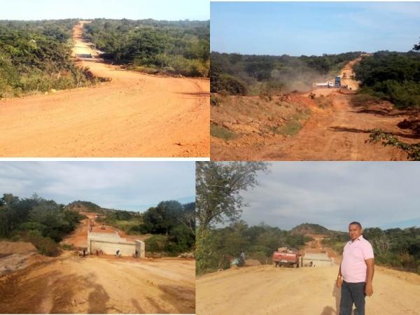 Retomada a obra de ligação da rede asfáltica  da localidade Santa Fé a Canavieira - Imagem 6