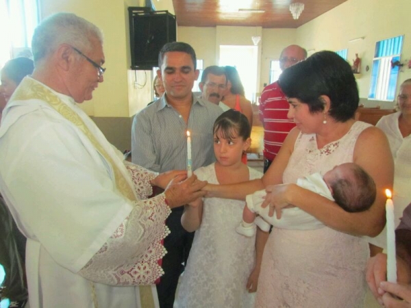 Aconteceram neste último domingo os batizados dos filhos de Edneida Fortes e Sineida Fortes - Imagem 25