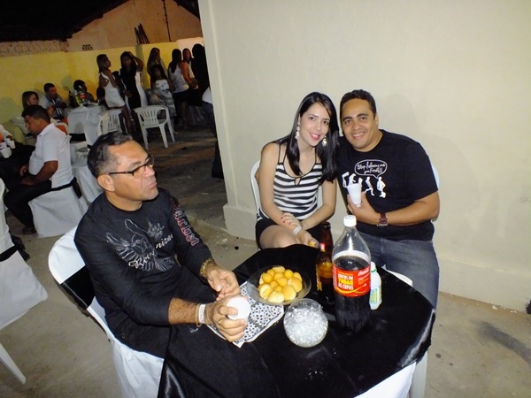 Festa de 15 anos com grande estilo em Dom Expedito Lopes - Imagem 39