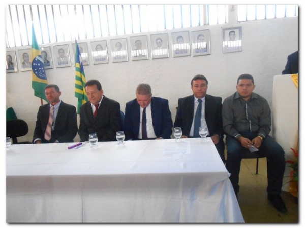 Câmara Municipal realiza Sessão Solene para entrega de títulos de Cidadão inhumense - Imagem 2