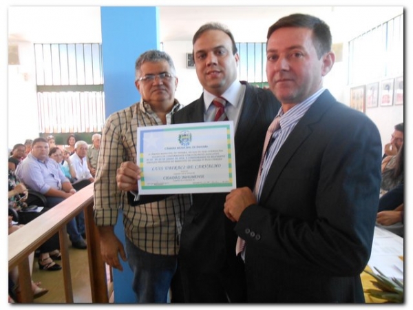 Câmara Municipal realiza Sessão Solene para entrega de títulos de Cidadão inhumense - Imagem 20