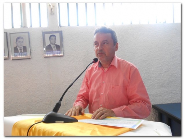 Câmara Municipal realiza Sessão Solene para entrega de títulos de Cidadão inhumense - Imagem 24